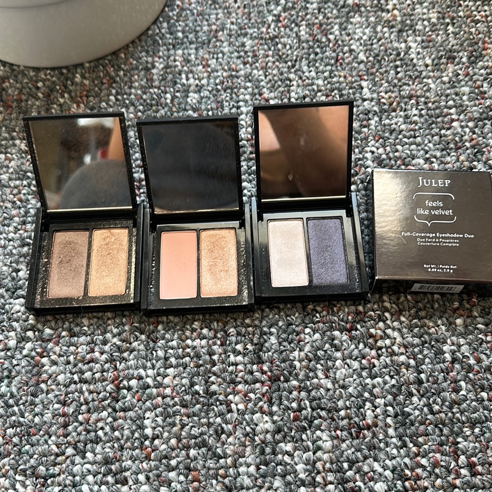Julep eyeshadow duo’s